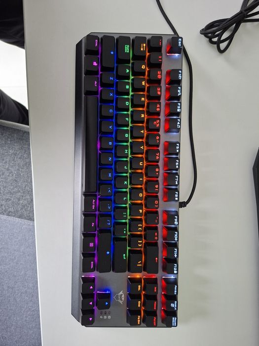 Продавам клавиатура Trust