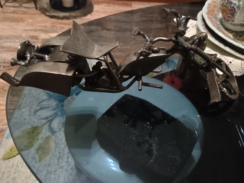 Продавам сувенир мотор