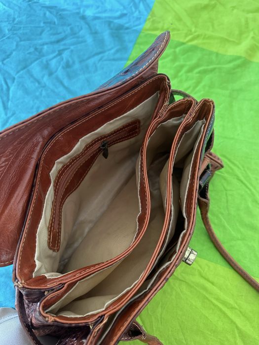 Vand geanta din piele