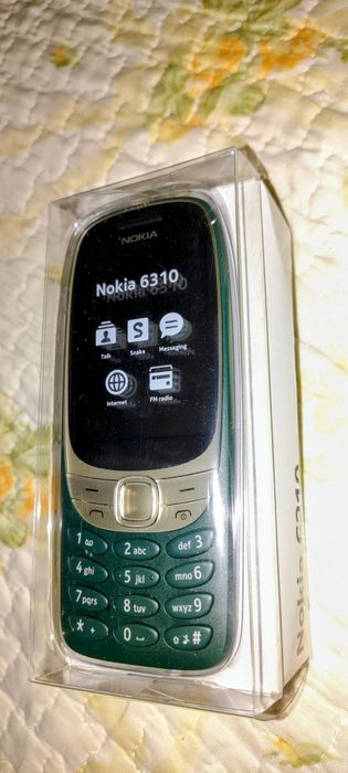 Nokia 6310 nou la cutie