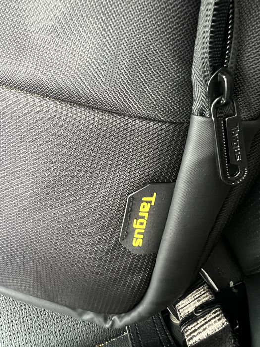 Targus CITYGEAR Маркова чанта за лаптоп  и документи logitech