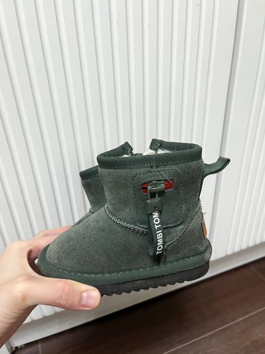 Детская  обувь зима продаю размер 21