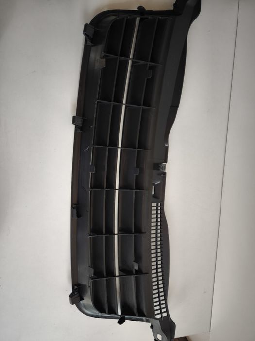 Решетка VW  пасат Б5.5 черен мат тунинг  pasat Passat B5.5 забележка