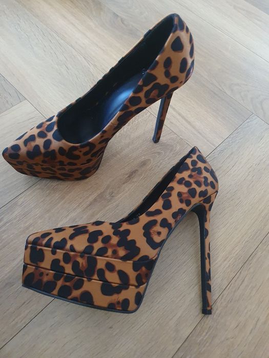 Pantofi stileto model Dolce Gabbana