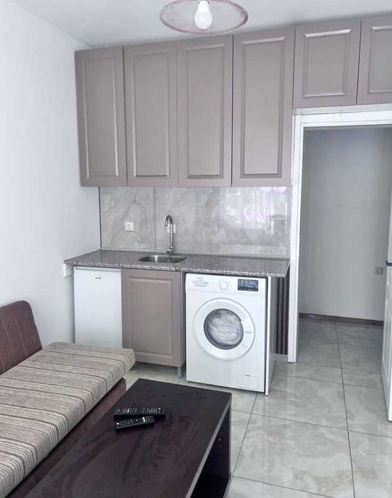 Дава се под наем Двустаен апартамент в к.к. Слънчев бряг - 50 кв.м за 663 € - Снимка #2