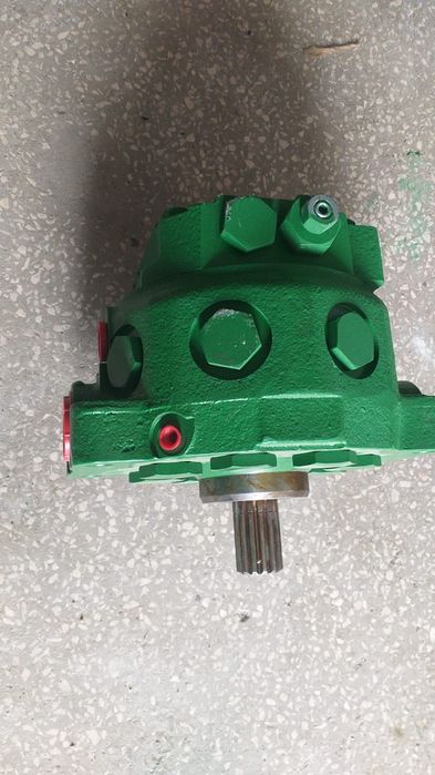 Pompa hidraulica john deer