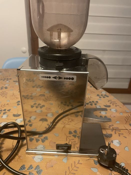 Кафемелачка Combina bar