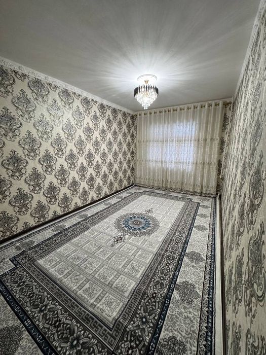 Срочно продаётся 2х комнатная квартира 6 микрорайон Омад