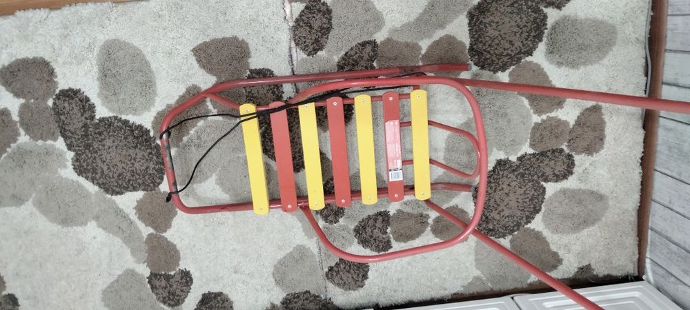 Продам санки 2 шт