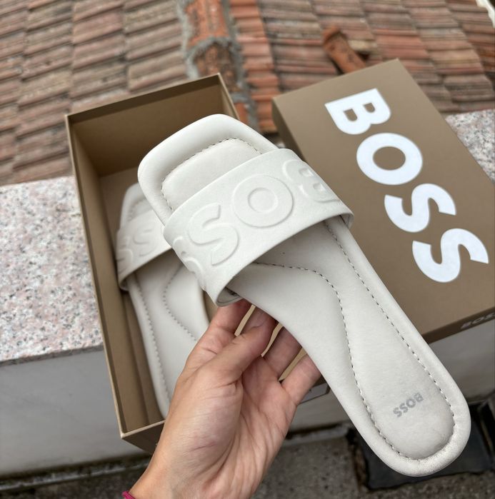 Дамски чехли BOSS