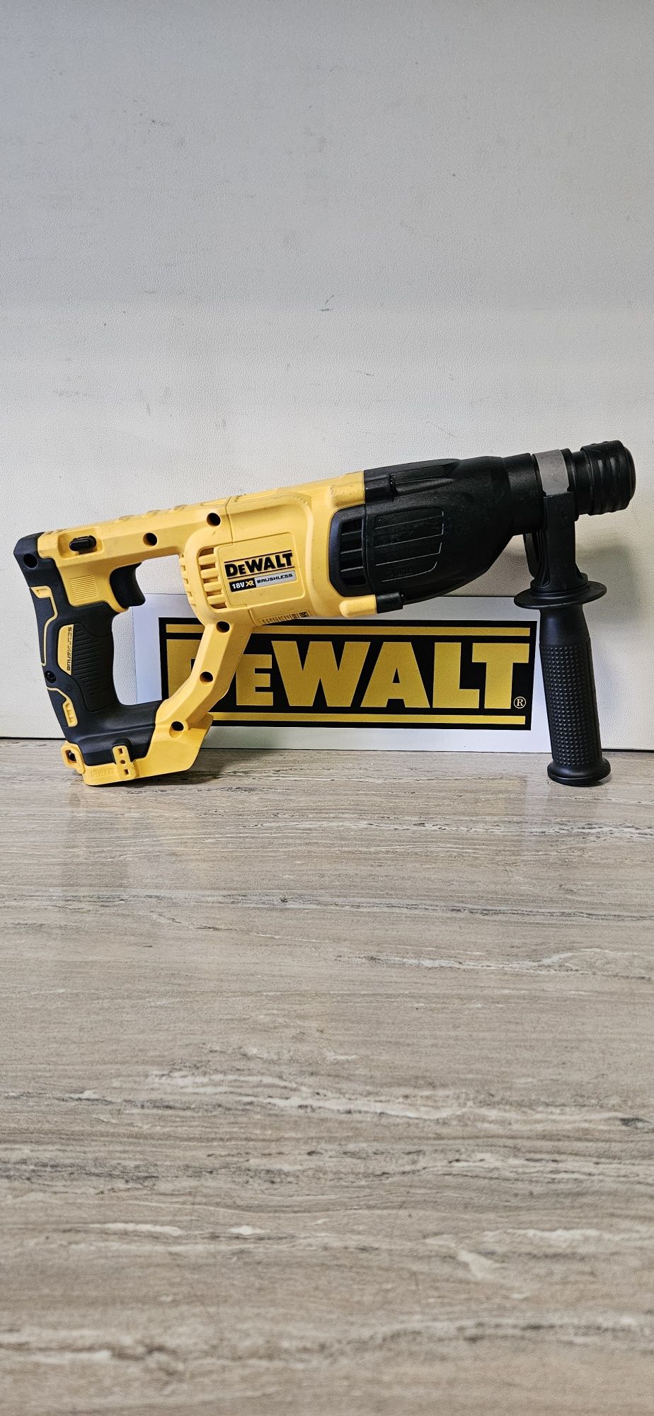 Dewalt Перфоратор DCH033 18V.BRUSHLESS