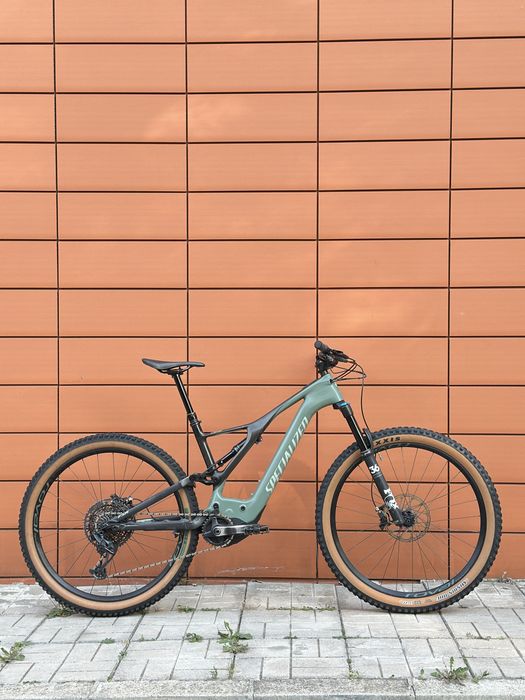 Електрически велосипед Specialized Turbo Levo Expert Carbon L 700Wh