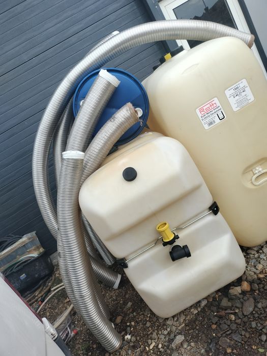 Vând coșuri coturi și țevi de fum și pentru instal termice.