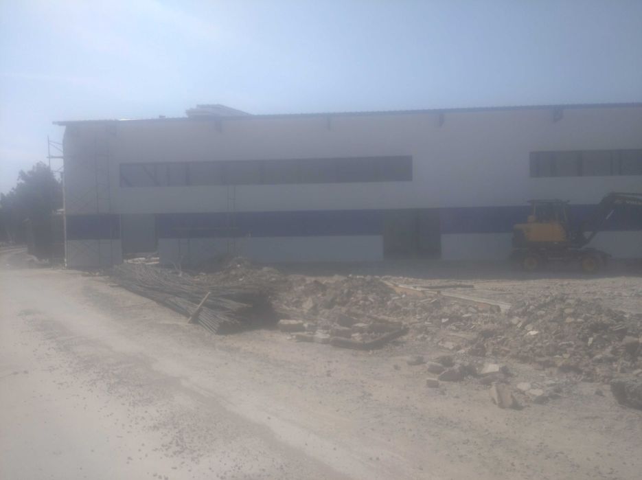 Производственные цеха, склады, обшитые сендвич панелями под ключ.