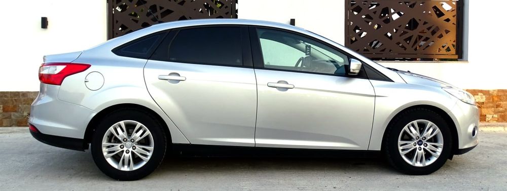 Vând Ford Focus 1.6 DIESEL