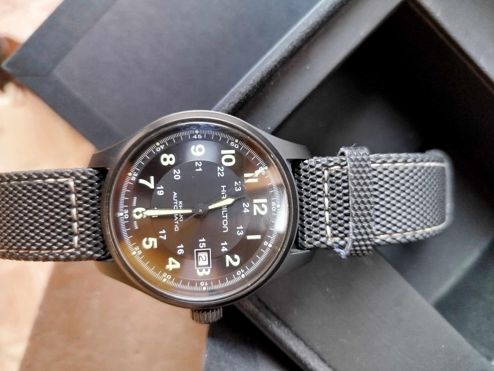 Hamilton Khaki Field Titanium Auto