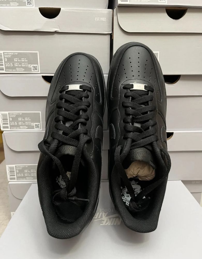 Adidasi Air Force 1 Triple Black Low Edition Nike