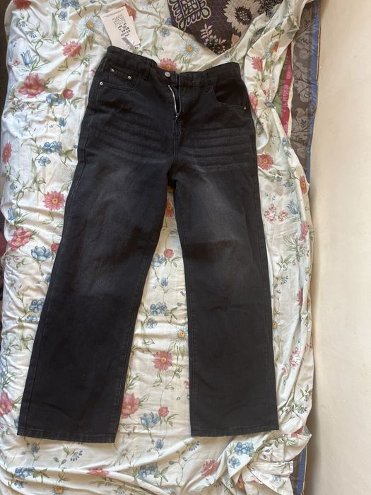 Джинсы черные обычные