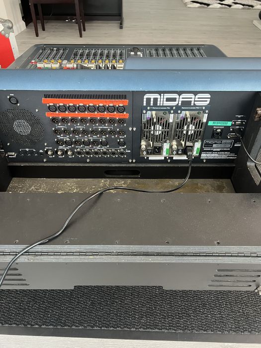 MIDAS PRO 2C mixer digital full !