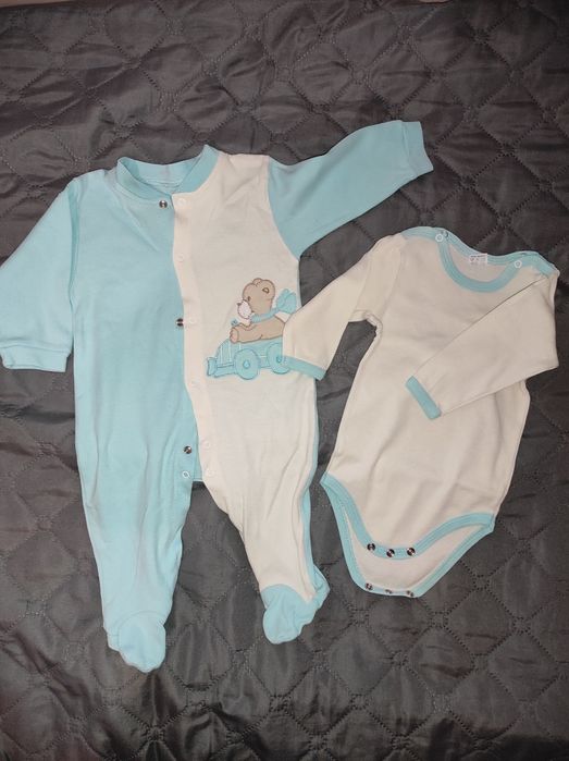 Лот ромпърчета за момче