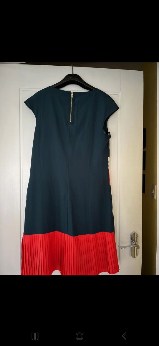 Ted Baker оригинални рокли 2/М размер