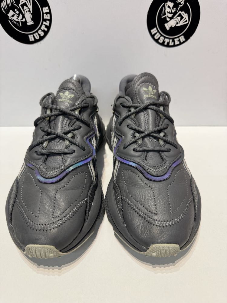 Маратонки ADIDAS OZWEEGO .Номер 38