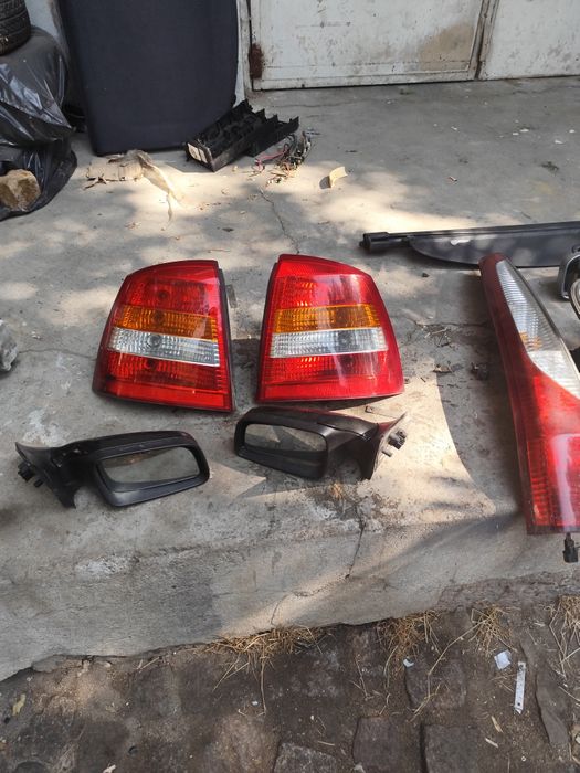 Стопове и огледала за opel astra hatchback от 98 до 2003 година