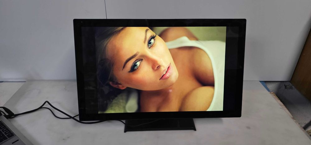 Monitor touchscreen  22 ,56cm