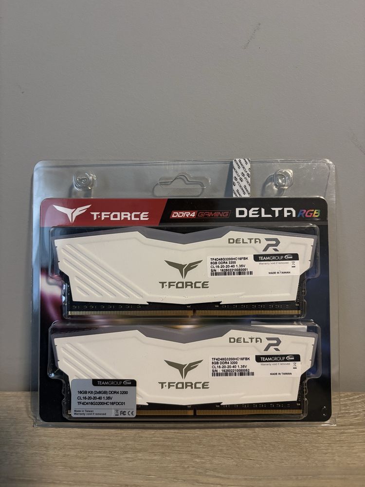 Бял Геймърски компютър Ryzen 5600G, RX5700XT, 16 Ram, 500 SSD, 700w