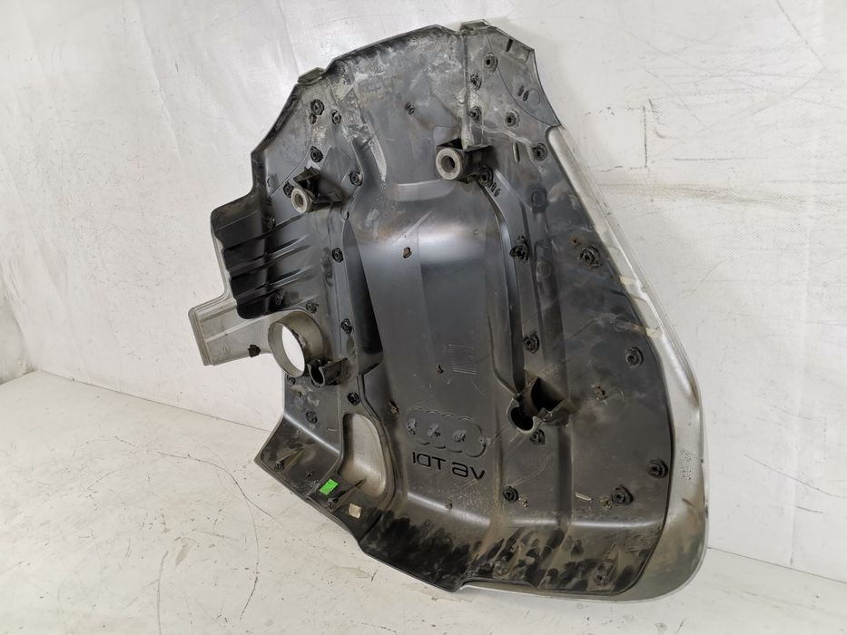 Капак Мотор 3.0 Дизел TDI V6 Ауди А8 D4/4H [Капак на двигателя за Ауди