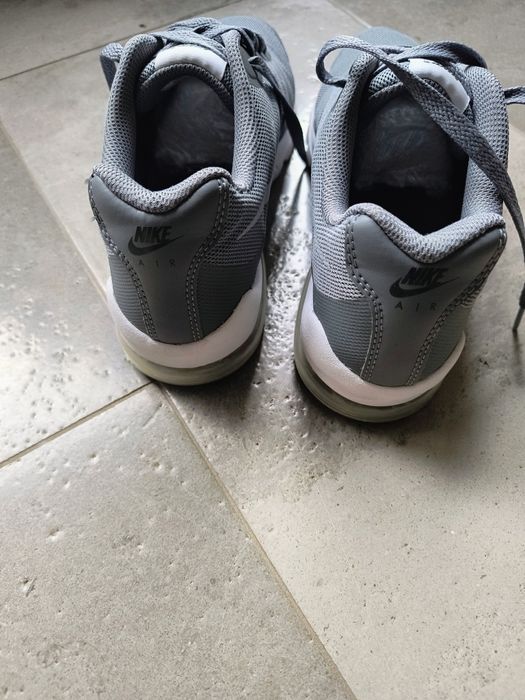 Маратонки Nike EU39