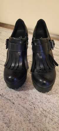 Pantofi cu platforma de dama