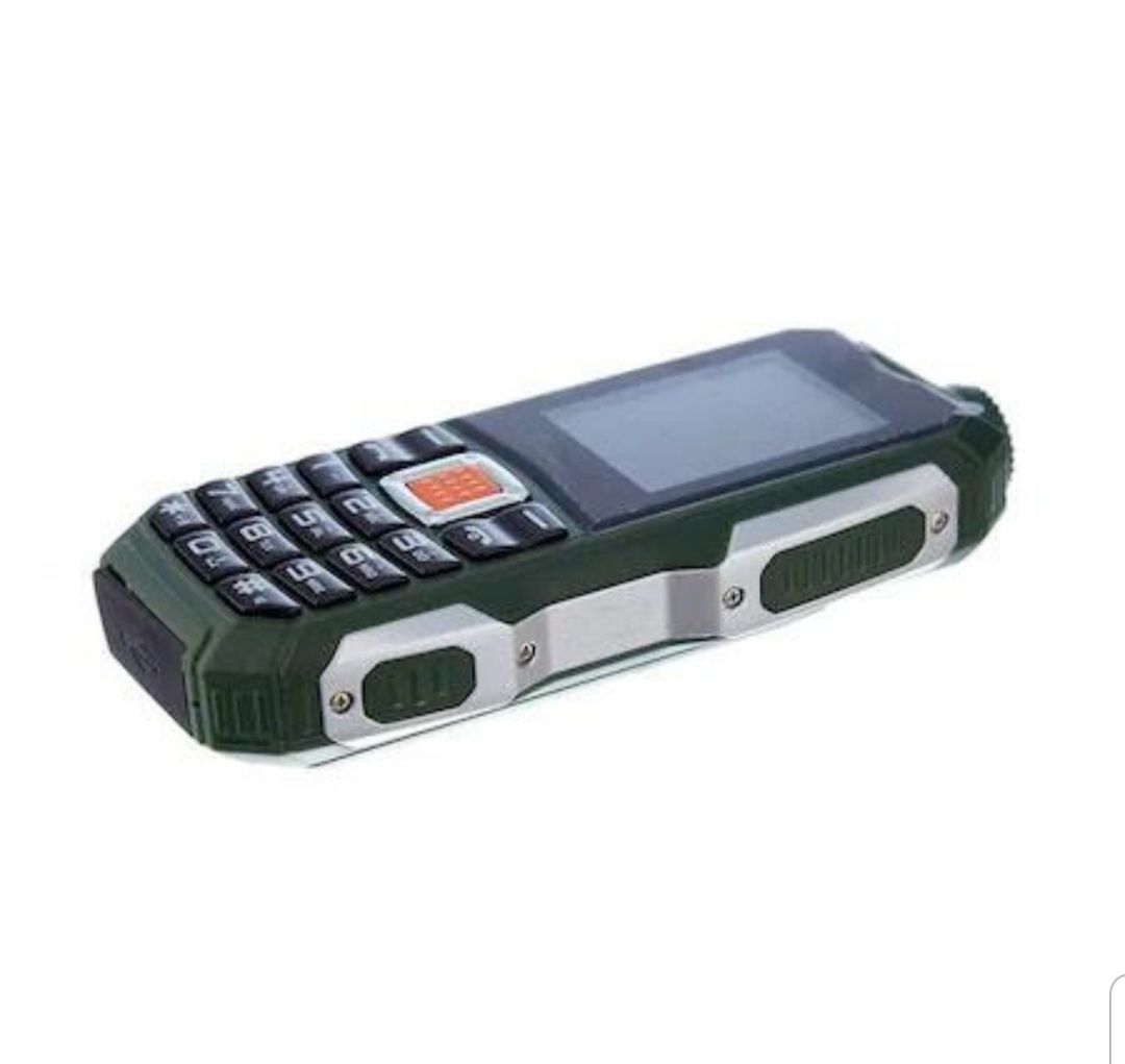 Telefon mobil militar 2800mAh dual sim FM radio lanterna