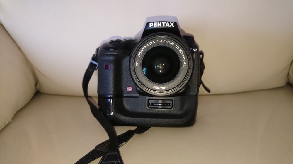 Aparat foto DSLR Pentax K10D