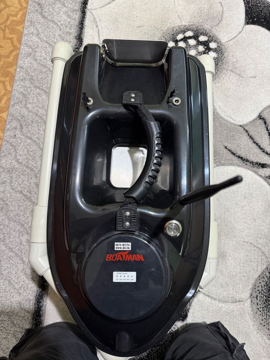 Лодка за Захранка Bootman със сонар Lucky FF918-c