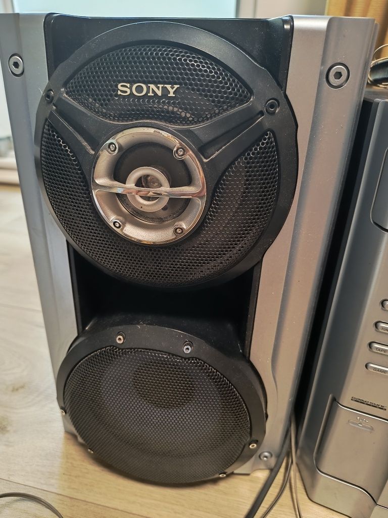 Combina sony MHC-RG333