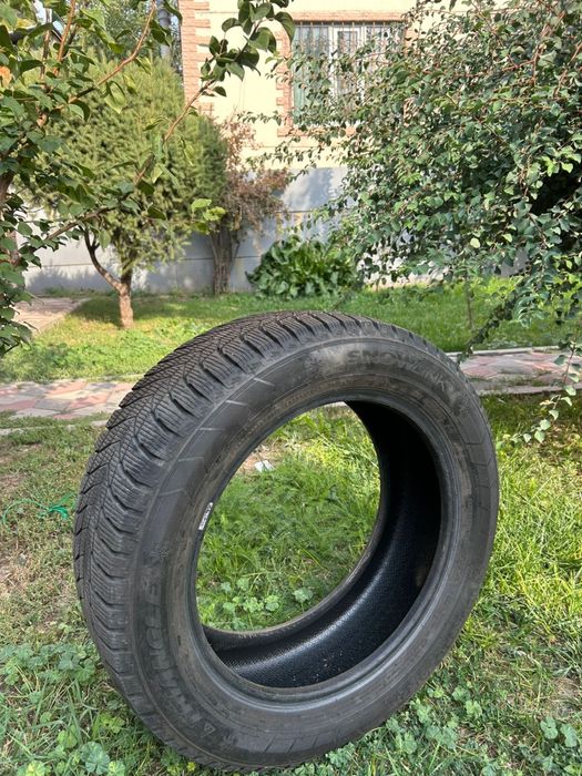 Продам комплект зимней резины