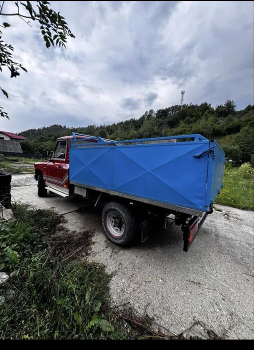 Vand Aro camioneta 320