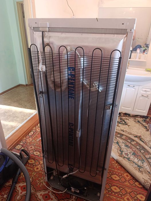 Продам Морозилник