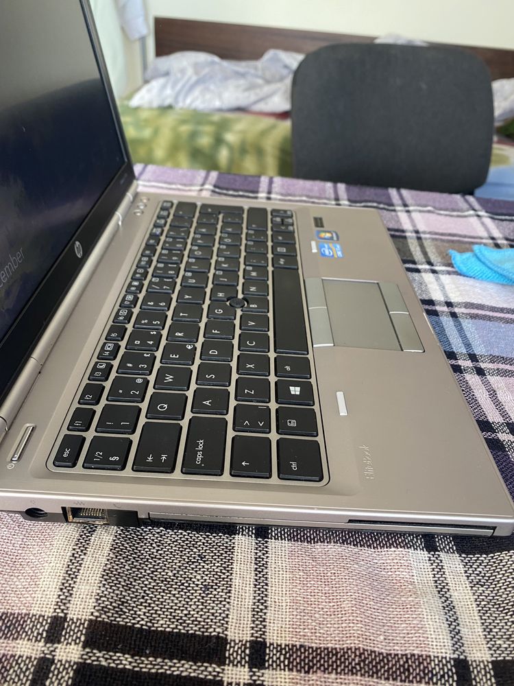 Лаптоп HP EliteBook