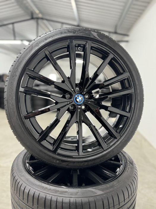 Jante Bmw X5 X6 R22 G05 G06 Originale M742 Pirelli 35/2024 Vara 99%