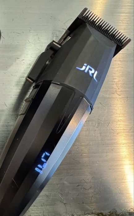 Vând sau Schimb Mașina de tuns jrl