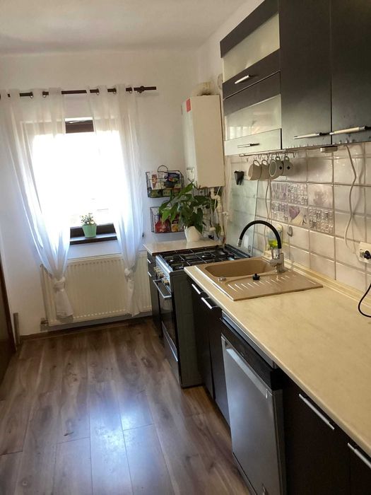 Propietar Vând Casă tip duplex cu 4 dormitoare in Sanpetru