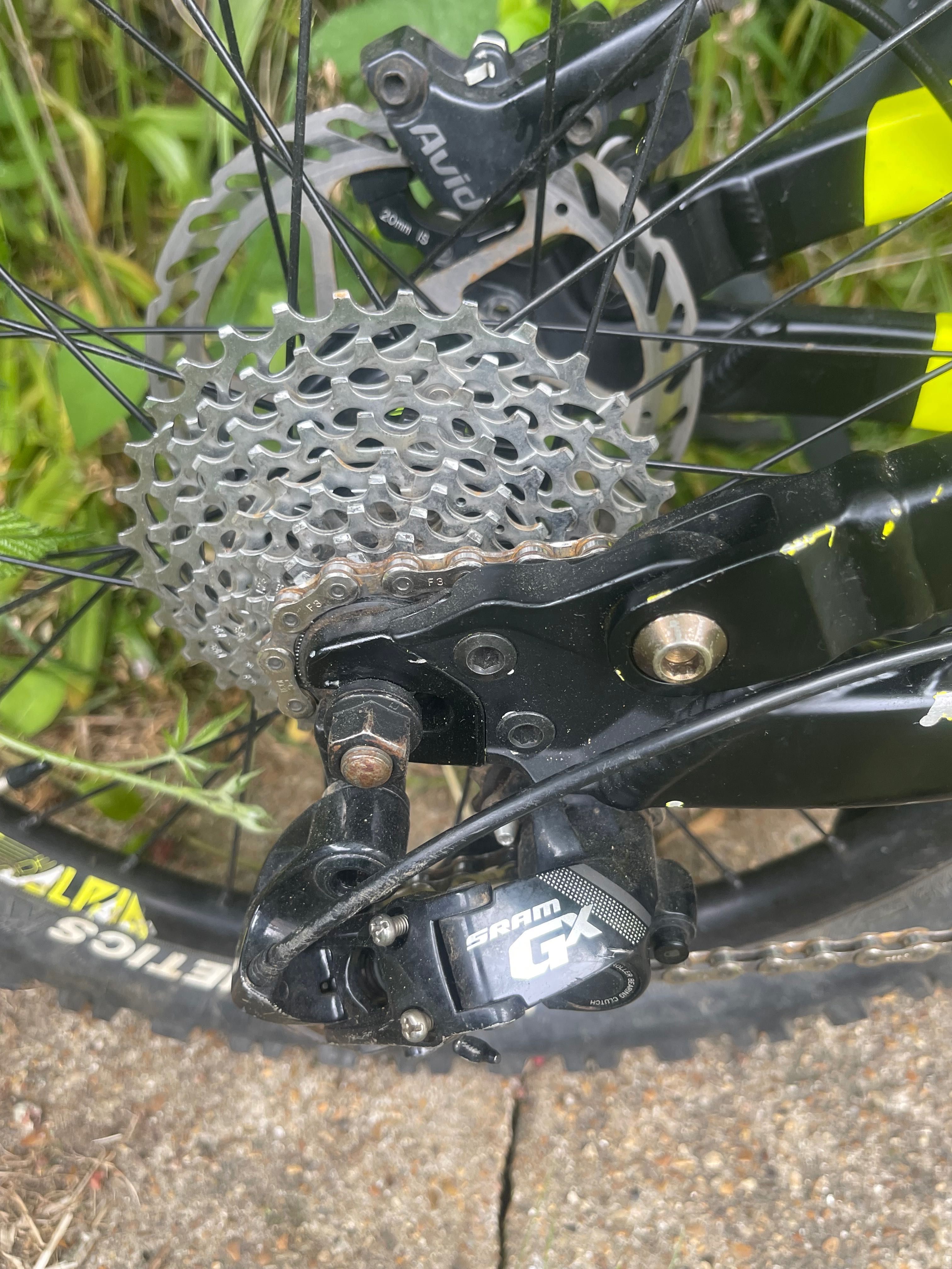 Commencal Supreme 20” не specialized trek scott drag