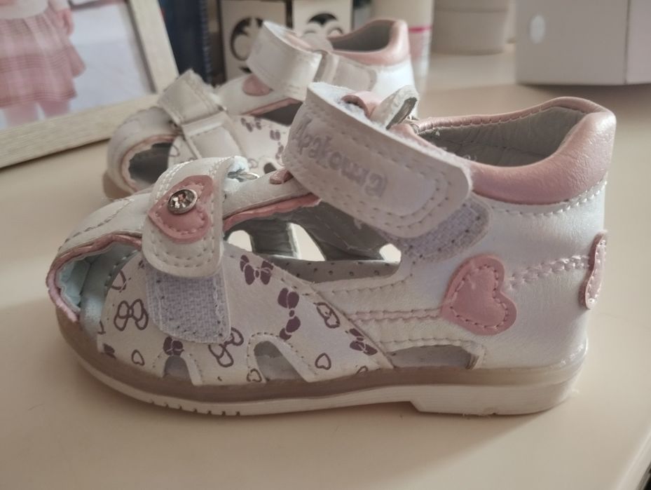 Обувь детская новая. Отдам за 5000 покупали за 8000