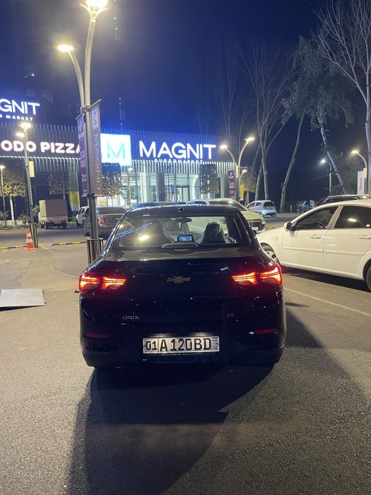 Onix 3 lt  | 2024  |  1 400 km