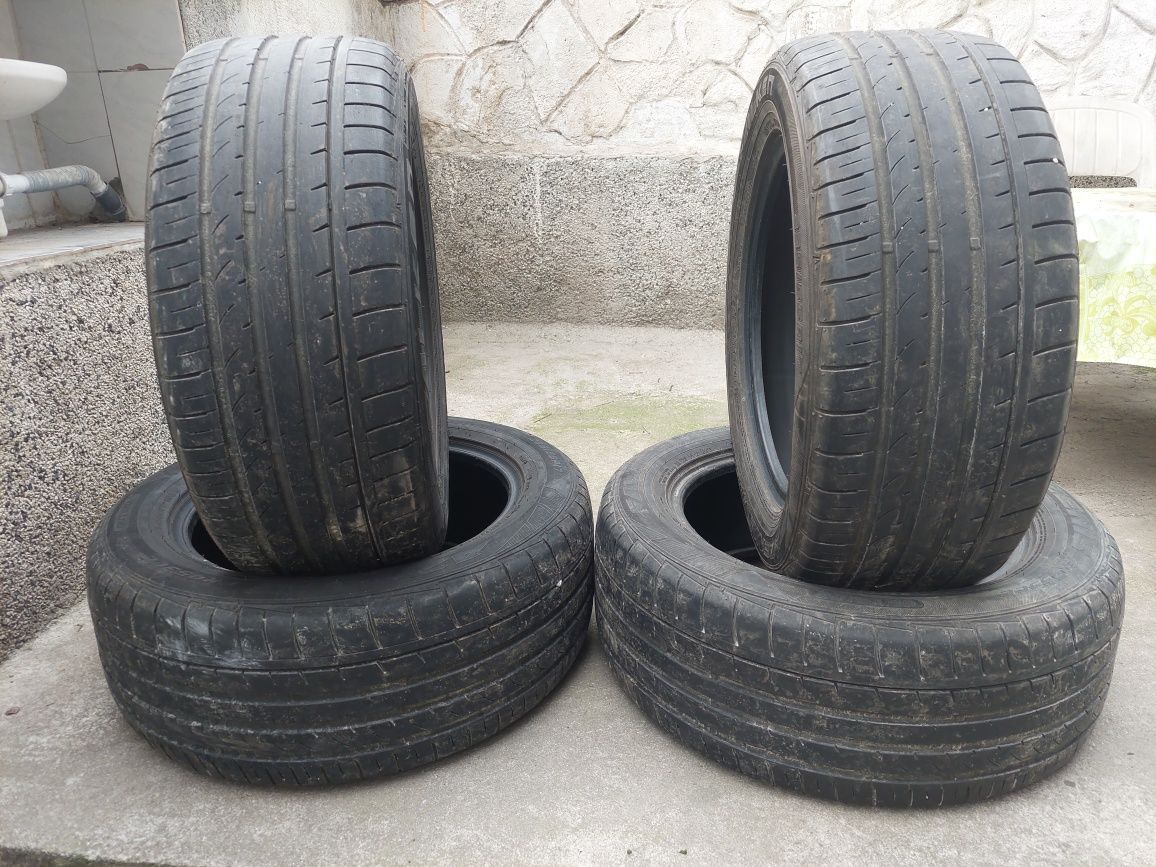 Летни гуми Falken 235/55/17