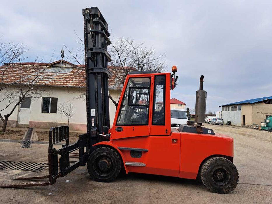 Stivuitor Dan Truck  9 tone , an 2013 , ridica la 6 metri