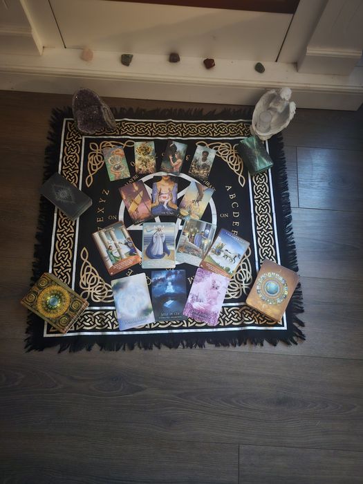 Ofer citiri personalizate in tarot