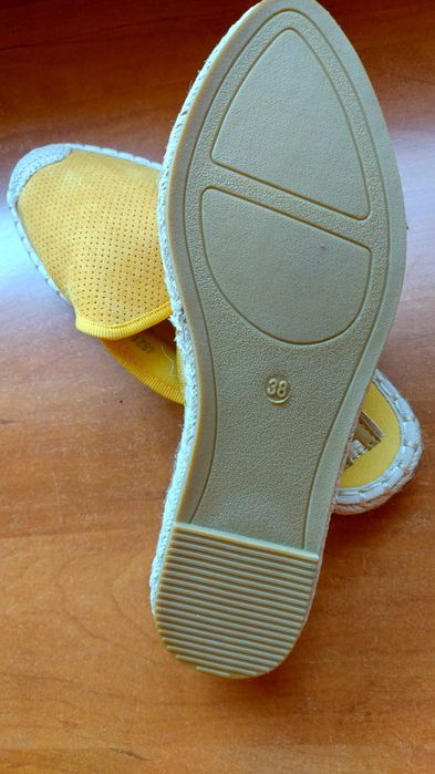 Дамски еспадрили тип чехли